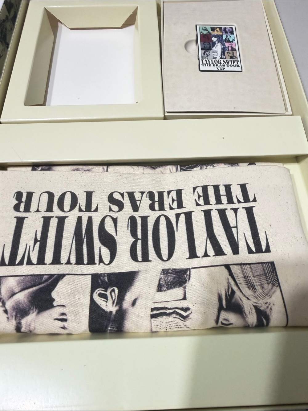 The Eras Tour Collector  VIP Box - Picture 6 of 14